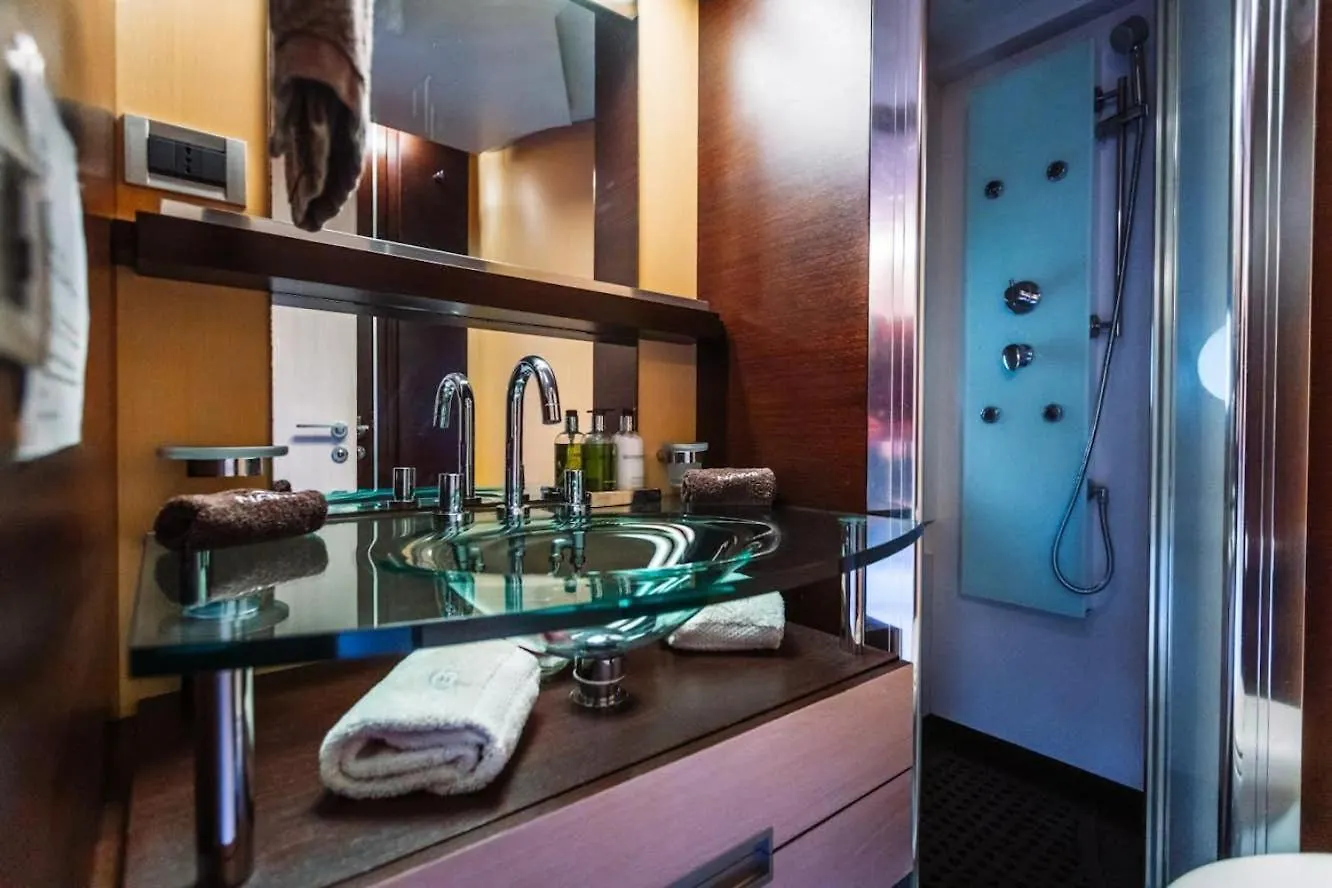 Nami - Luxury Yacht Hotel Helsinki